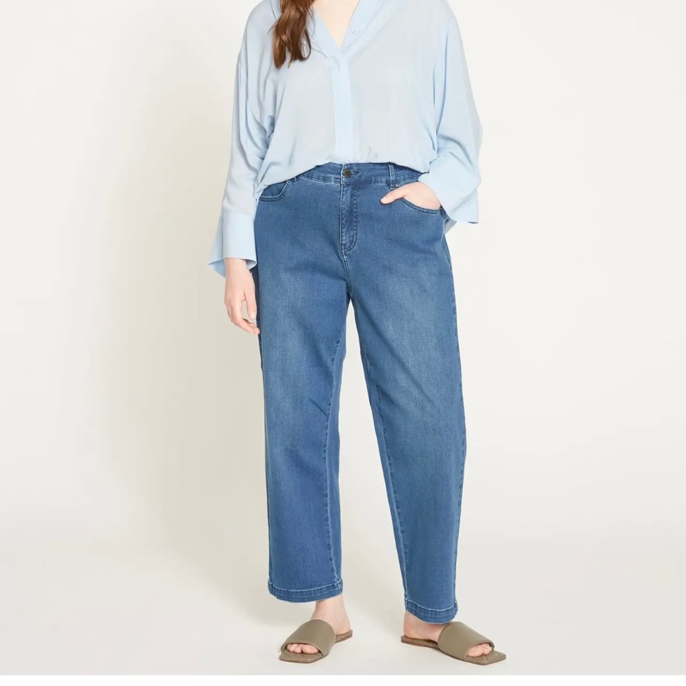 New With Tags size small (14-16)Weekend Jeans Universal Standard